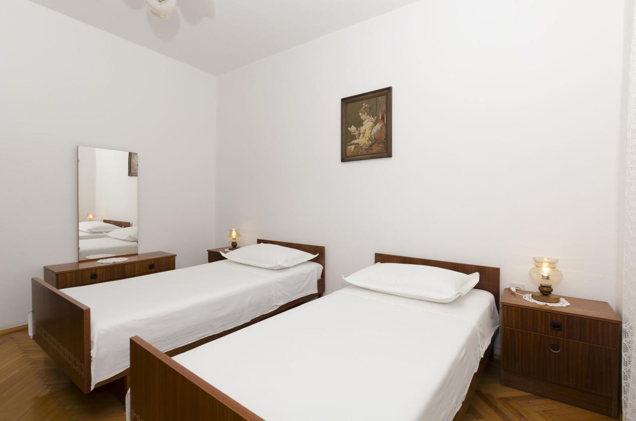 Apartment Eva P. Primosten Ngoại thất bức ảnh