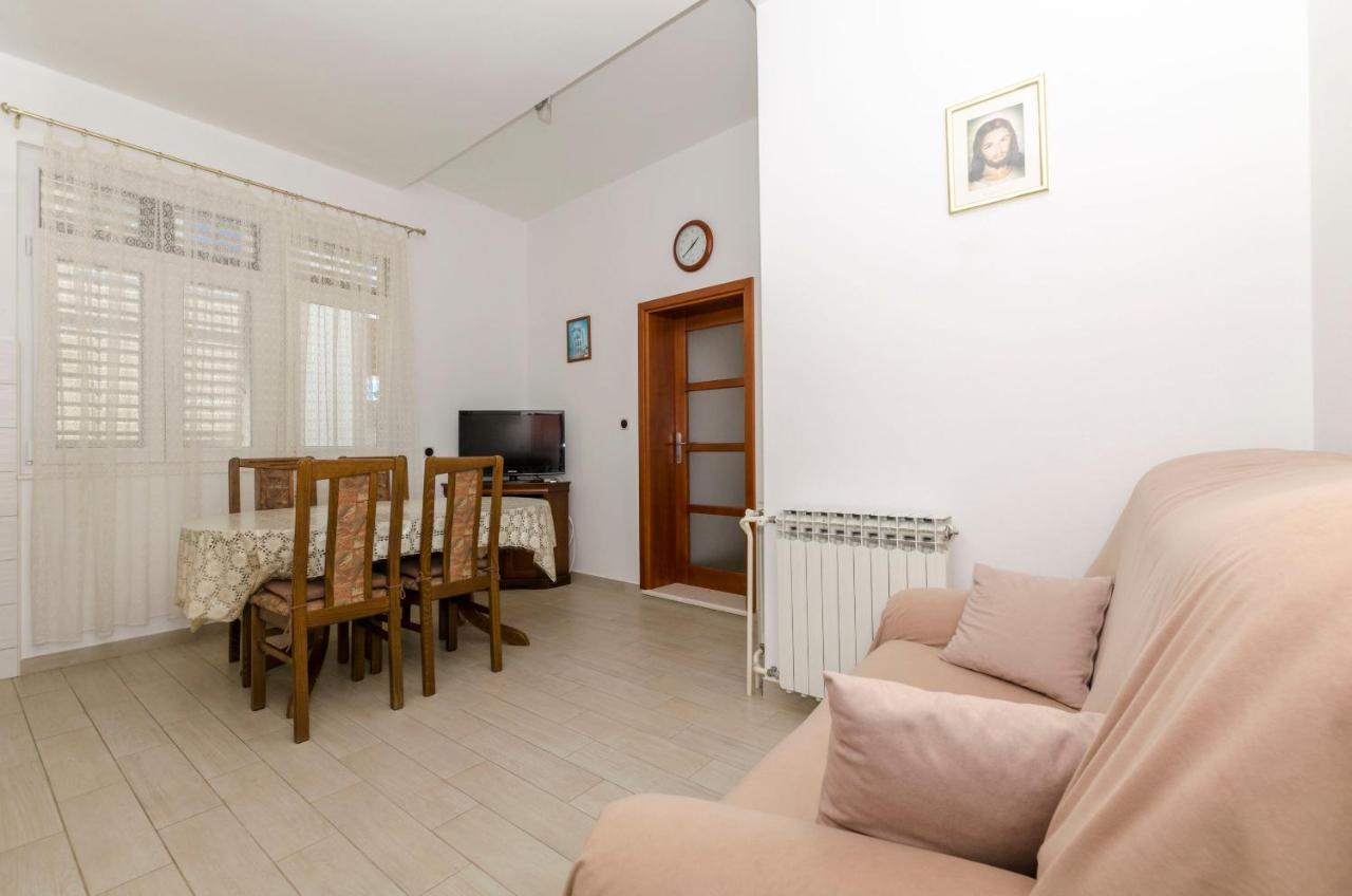Apartment Eva P. Primosten Ngoại thất bức ảnh